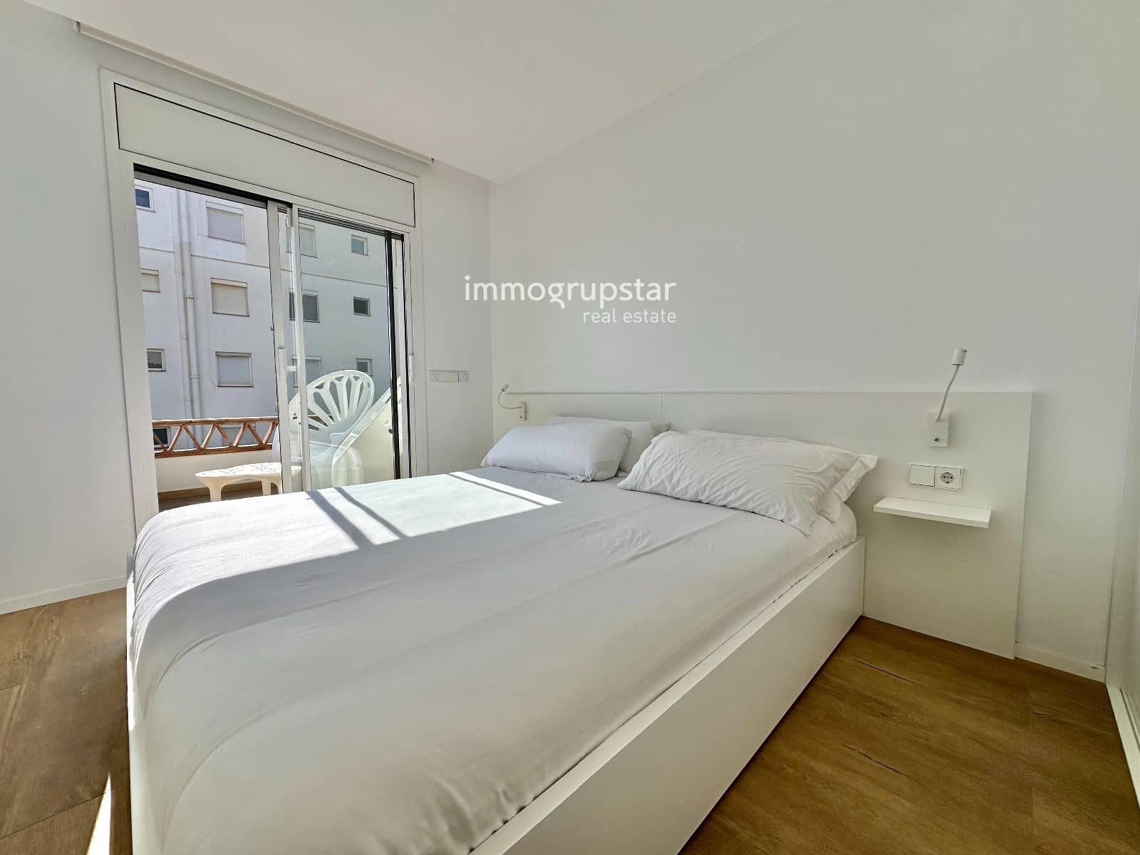 4 sypialnia Dom na sprzedaż w Sant Antoni de Calonge z basenem garażem - 1 100 000 € (Ref: 10160558)