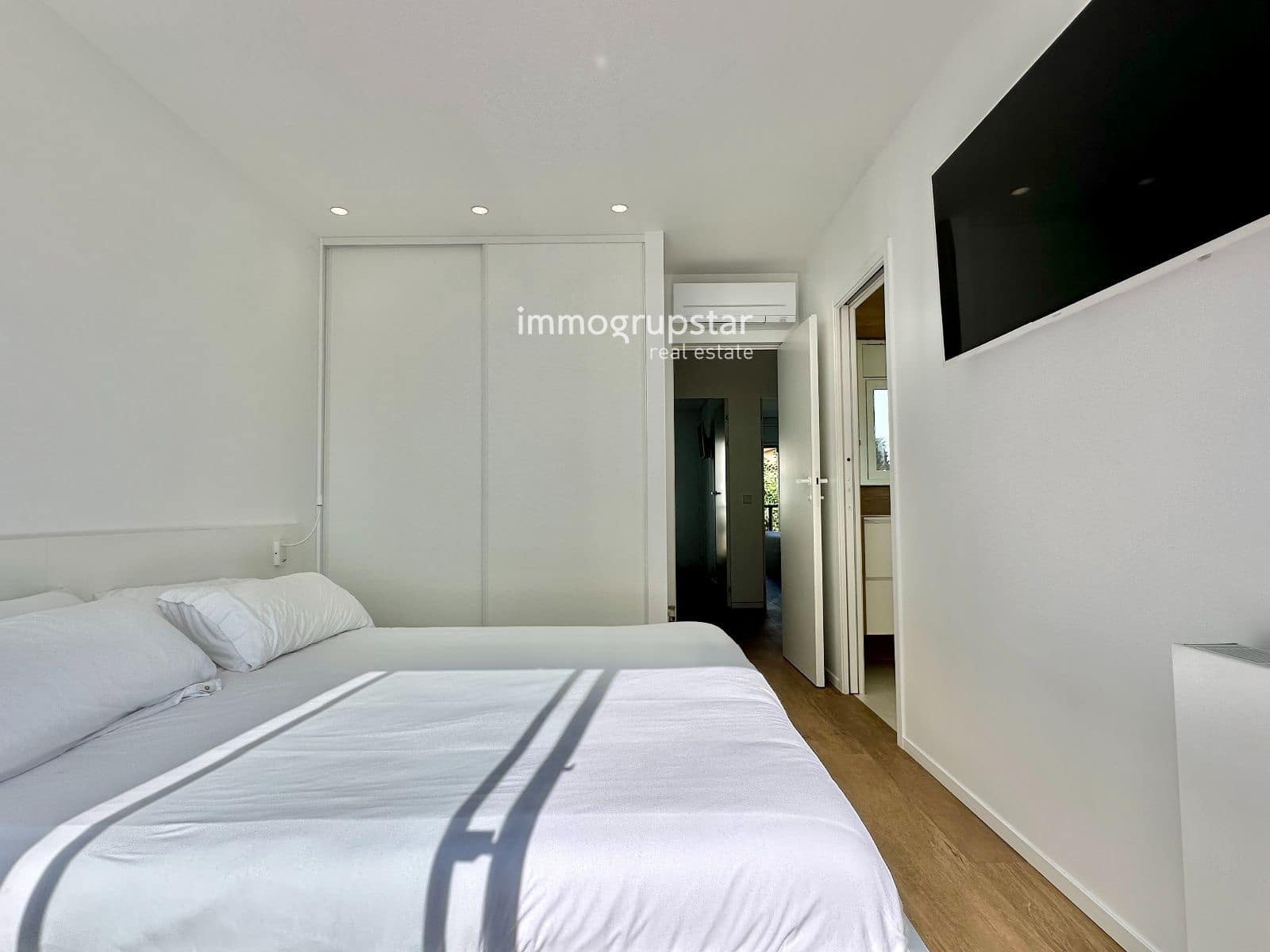 4 sypialnia Dom na sprzedaż w Sant Antoni de Calonge z basenem garażem - 1 100 000 € (Ref: 10160558)