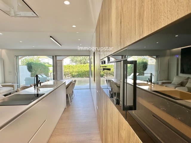 4 sypialnia Dom na sprzedaż w Sant Antoni de Calonge, Calonge i Sant Antoni z basenem garażem - 1 100 000 € (Ref: 10160558)