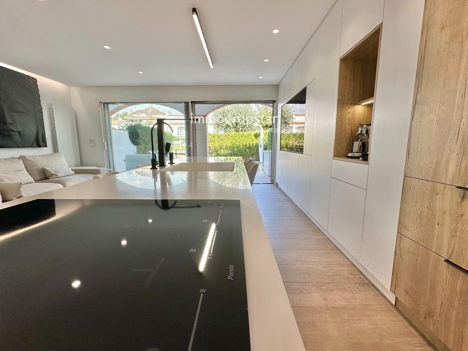 4 sypialnia Dom na sprzedaż w Sant Antoni de Calonge z basenem garażem - 1 100 000 € (Ref: 10160558)