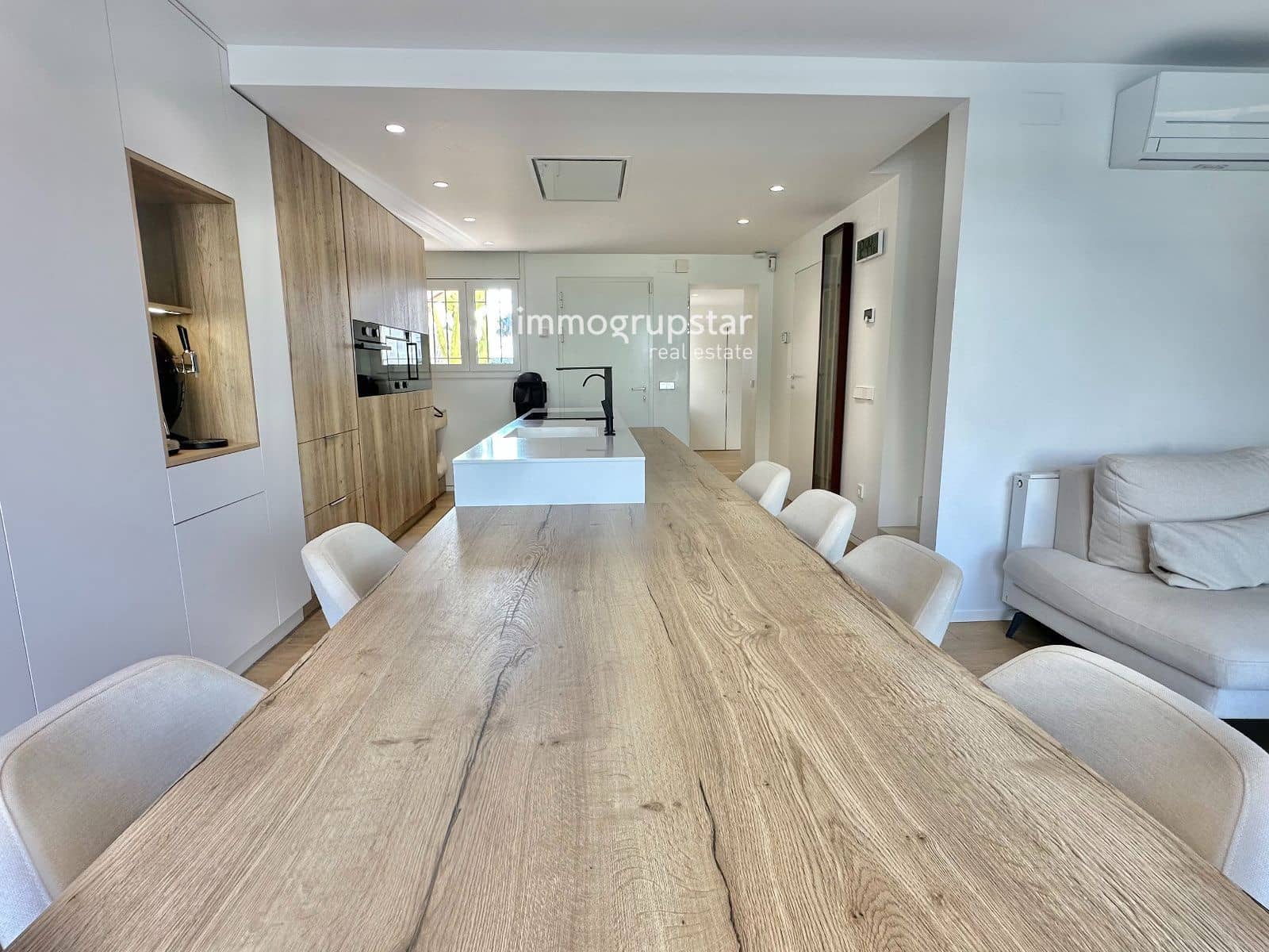 4 sypialnia Dom na sprzedaż w Sant Antoni de Calonge z basenem garażem - 1 100 000 € (Ref: 10160558)