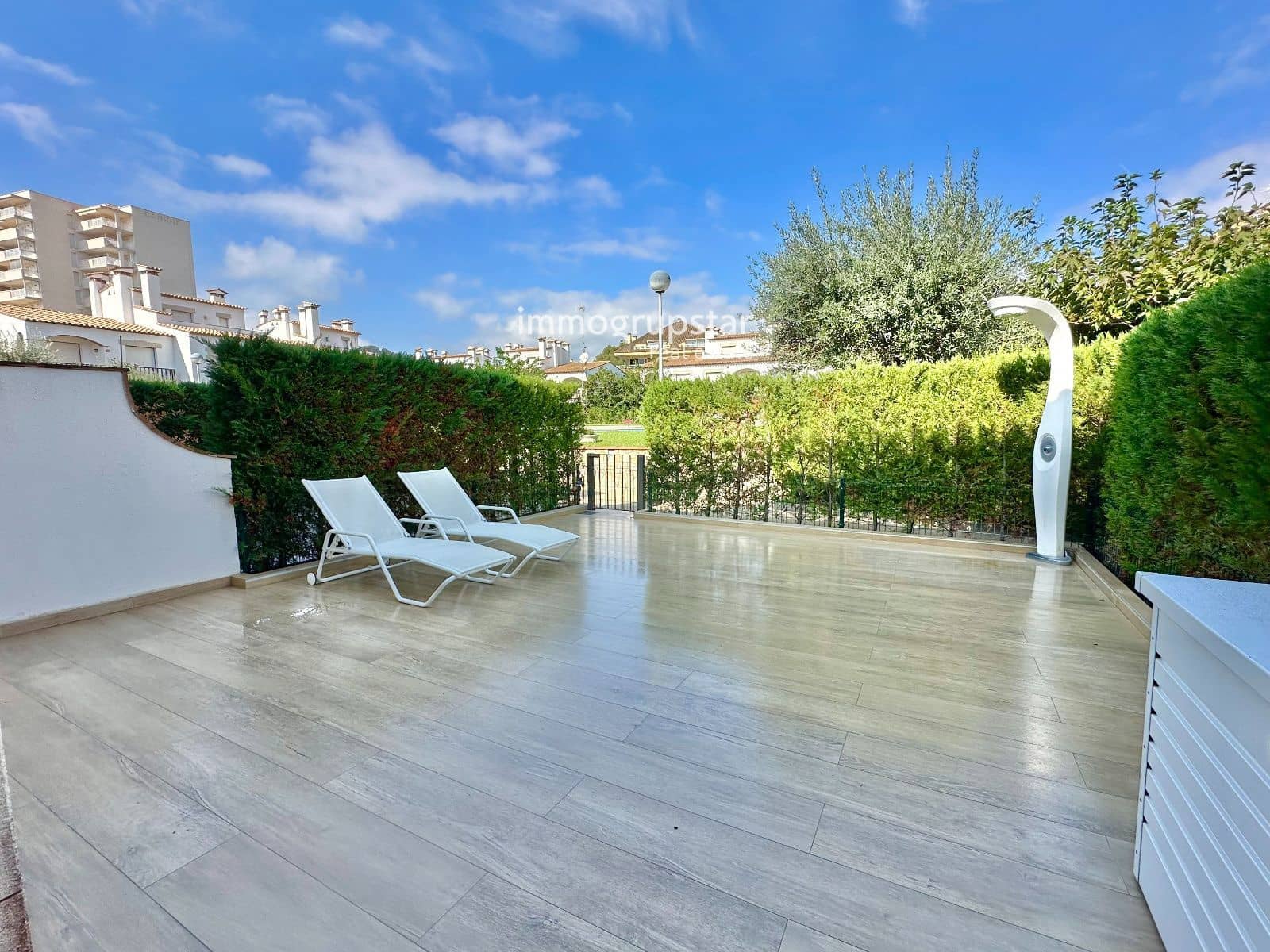4 sypialnia Dom na sprzedaż w Sant Antoni de Calonge z basenem garażem - 1 100 000 € (Ref: 10160558)