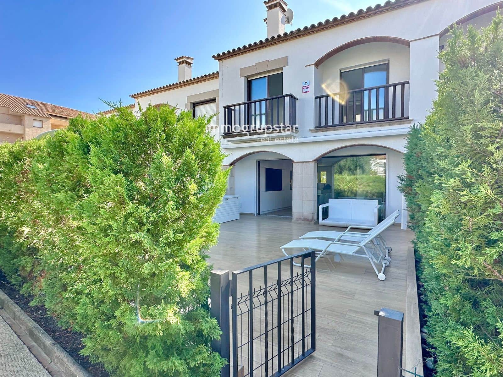 4 sypialnia Dom na sprzedaż w Sant Antoni de Calonge z basenem garażem - 1 100 000 € (Ref: 10160558)