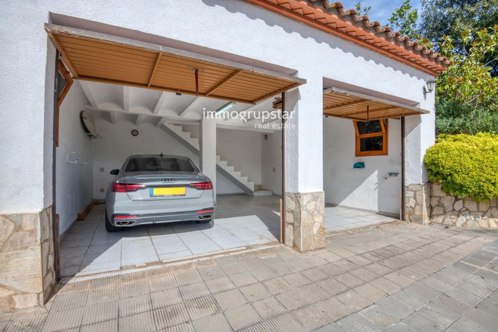 5 bedroom Villa for sale in Calonge i Sant Antoni with pool garage - € 970,000 (Ref: 10161860)