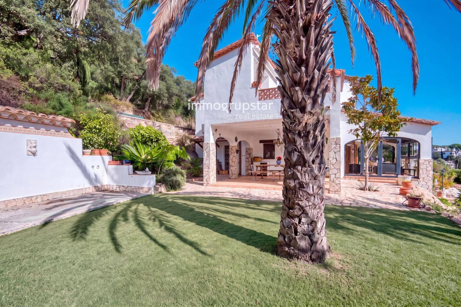 5 bedroom Villa for sale in Calonge i Sant Antoni with pool garage - € 970,000 (Ref: 10161860)