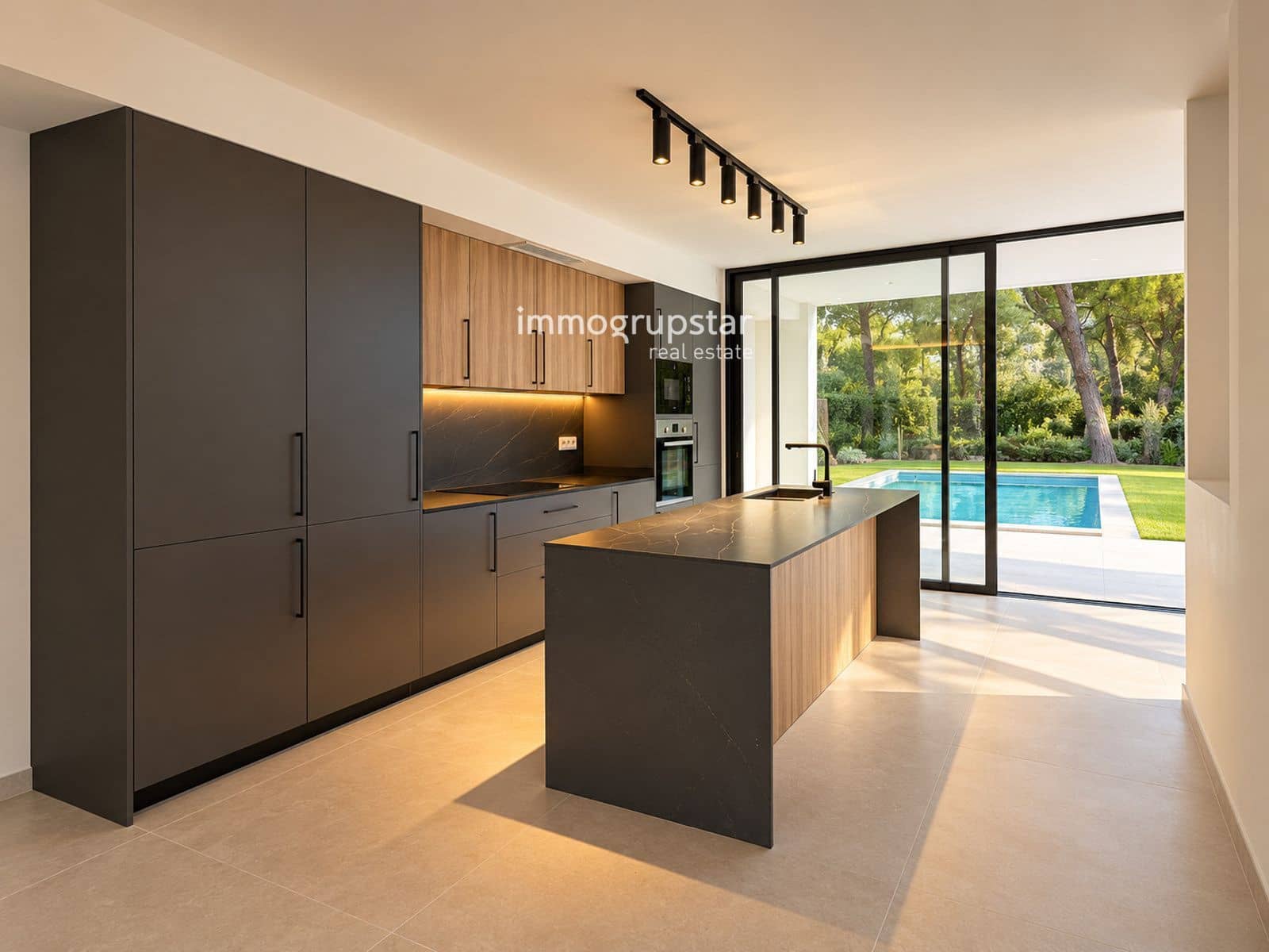 4 soveværelse Villa til salg i Calonge i Sant Antoni med swimmingpool garage - € 830.000 (Ref: 10172815)