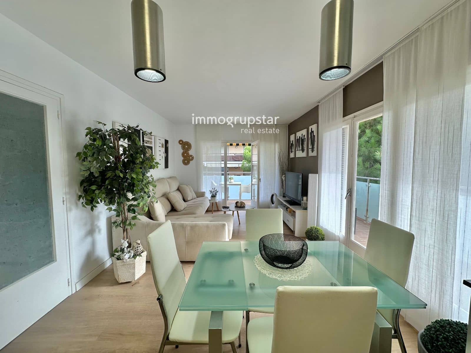 3 sypialnia Mieszkanie na sprzedaż w Platja d'Aro z garażem - 325 000 € (Ref: 10185875)