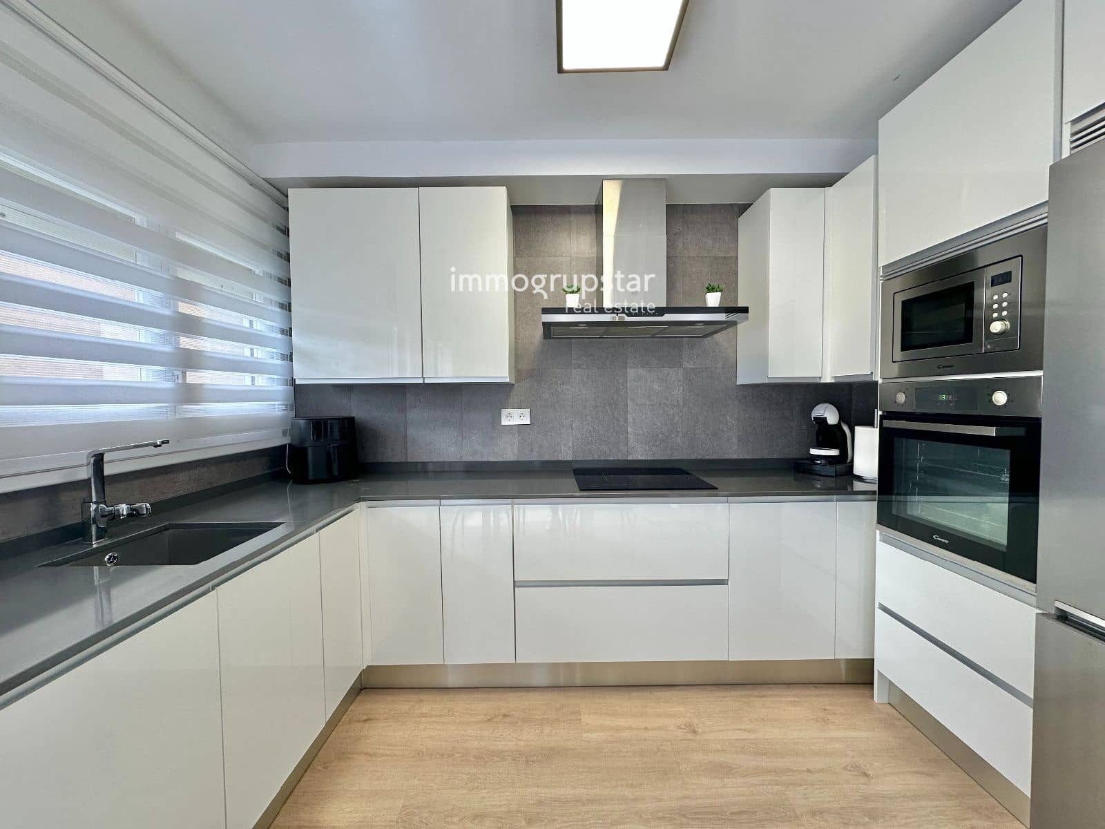 3 sypialnia Mieszkanie na sprzedaż w Platja d'Aro z garażem - 325 000 € (Ref: 10185875)