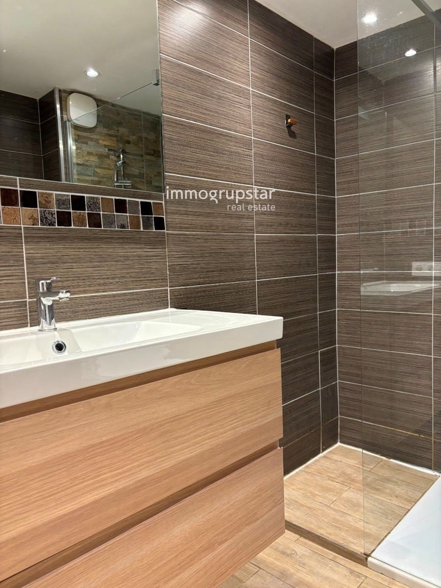 2 soveværelse Lejlighed til salg i Platja d'Aro - € 345.000 (Ref: 9041300)