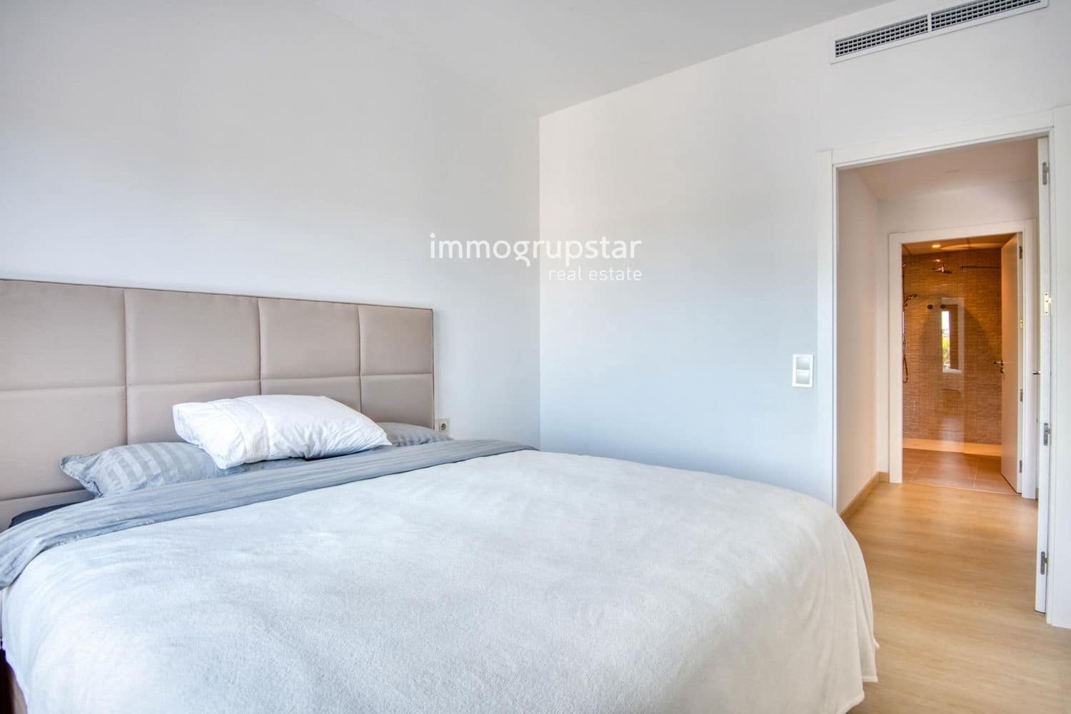 2 soverom Penthouse til salgs i Castell-Platja d'Aro med svømmebasseng garasje - € 350 000 (Ref: 9041302)