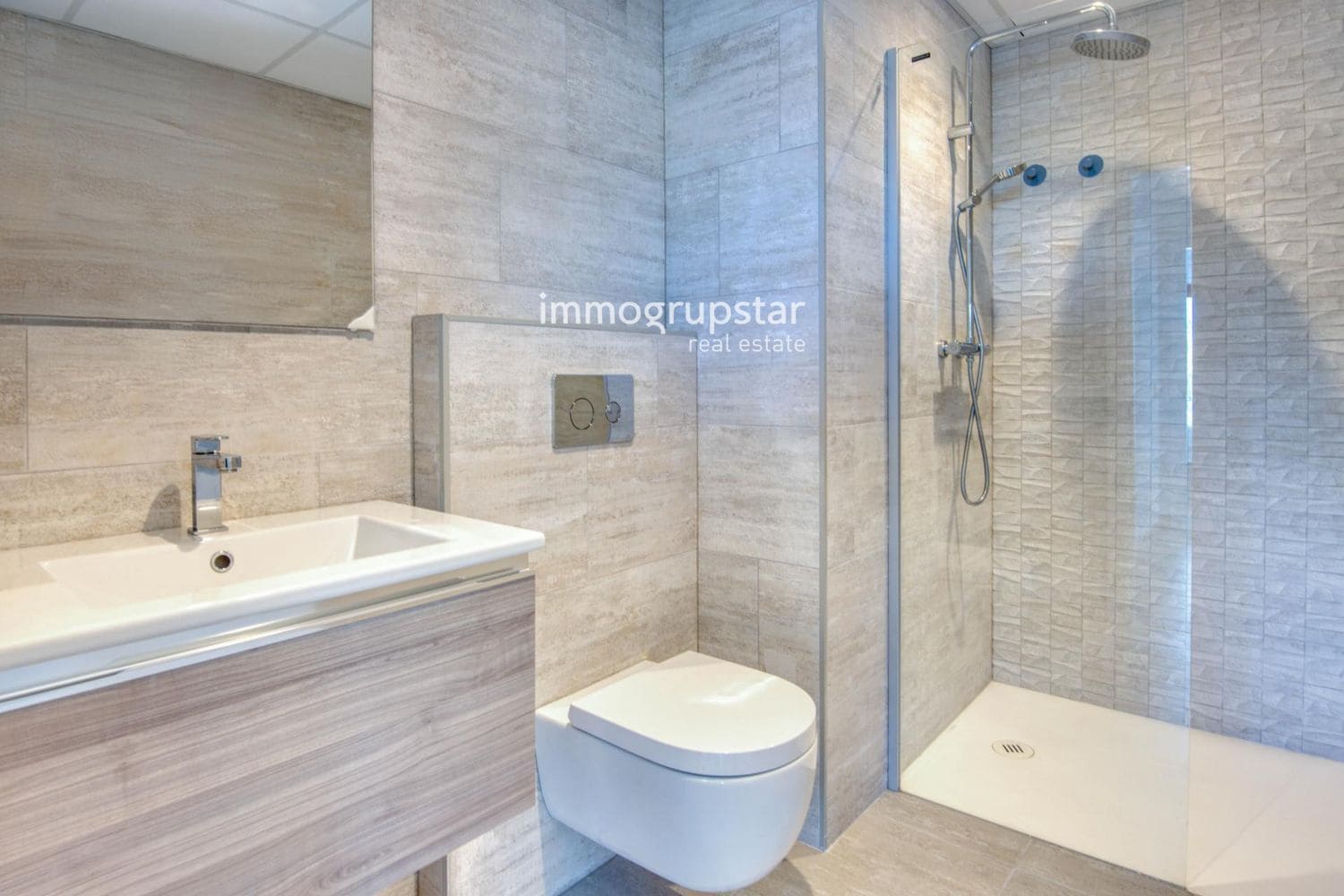 2 soverom Penthouse til salgs i Castell-Platja d'Aro med svømmebasseng garasje - € 350 000 (Ref: 9041302)