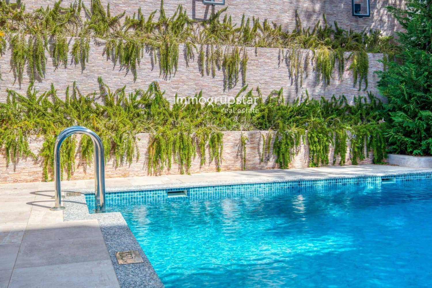 2 soverom Penthouse til salgs i Castell-Platja d'Aro med svømmebasseng garasje - € 350 000 (Ref: 9041302)