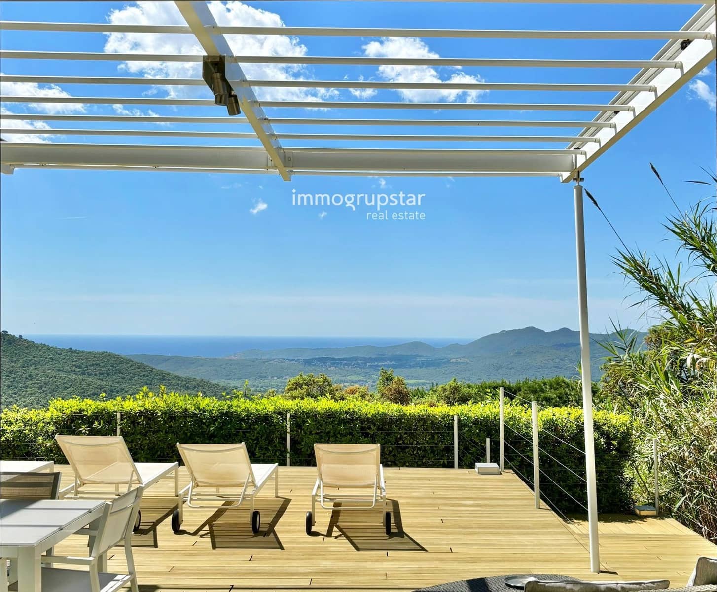 4 soverom Villa til salgs i Roca de Malvet med svømmebasseng garasje - € 885 000 (Ref: 9041305)