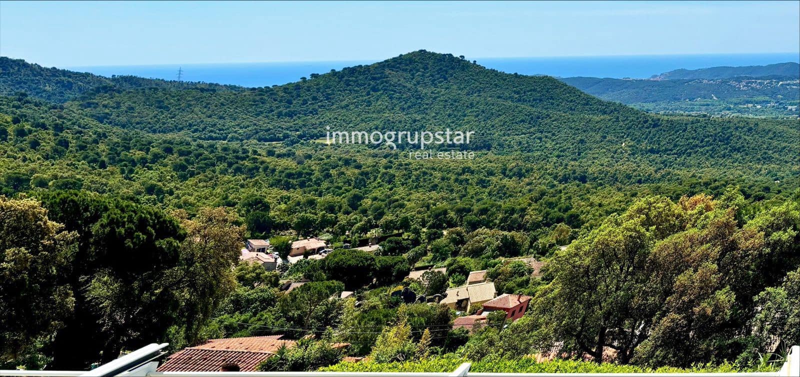 4 soverom Villa til salgs i Roca de Malvet med svømmebasseng garasje - € 885 000 (Ref: 9041305)