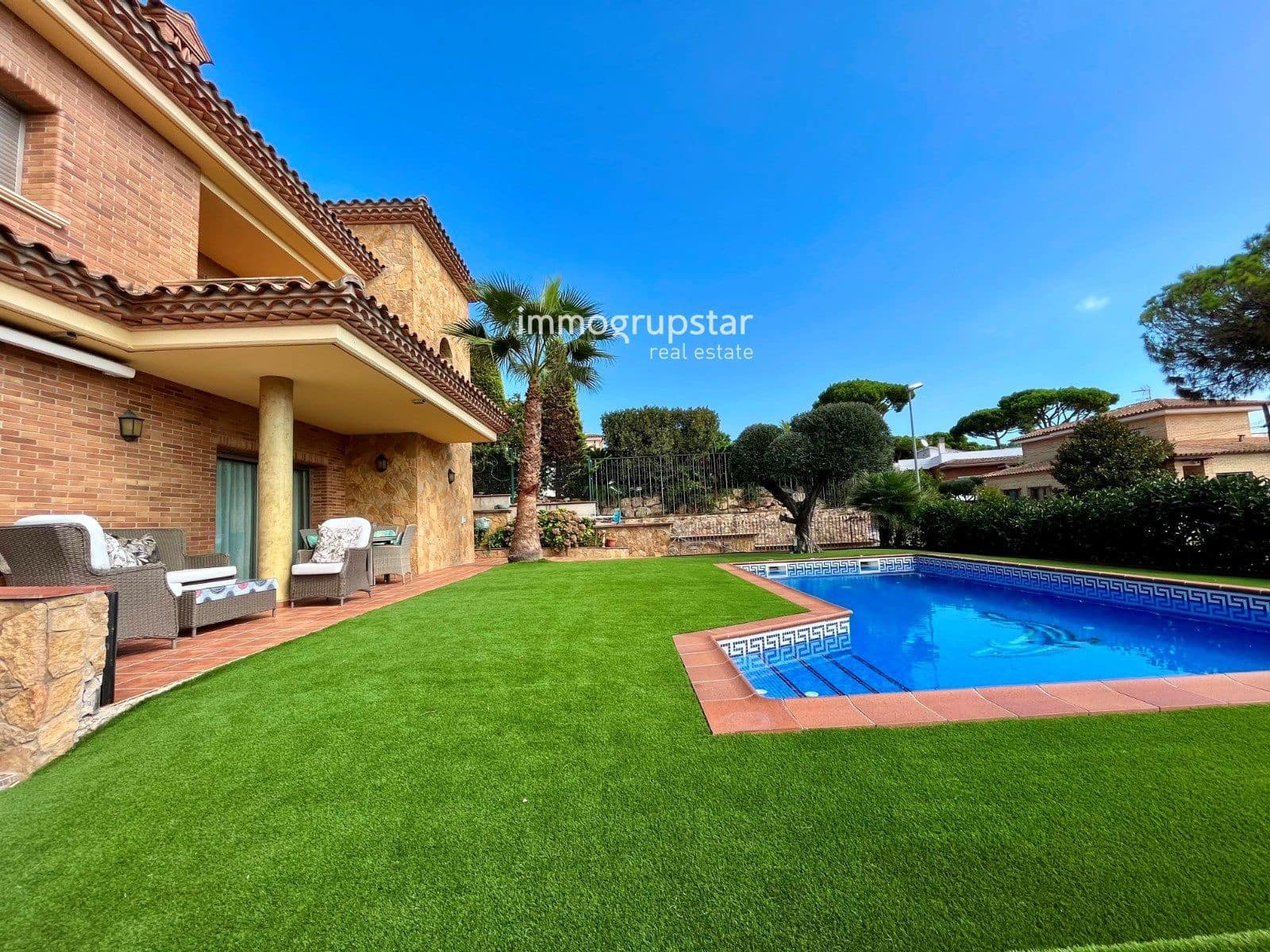 7 soverom Villa til salgs i Castell-Platja d'Aro med svømmebasseng garasje - € 1 590 000 (Ref: 9041310)