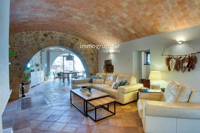 5 camera da letto Villa in vendita in Castell d'Aro, Castell-Platja d'Aro con piscina garage - 1.790.000 € (Rif: 9041403)