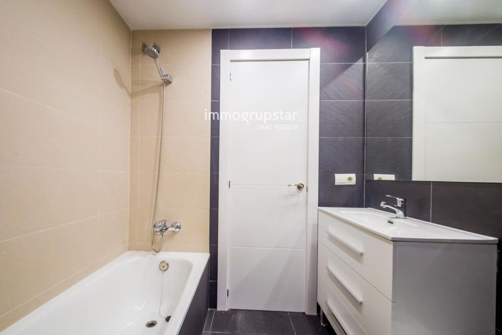 3 soveværelse Penthouse til salg i Palamos - € 355.000 (Ref: 9041406)