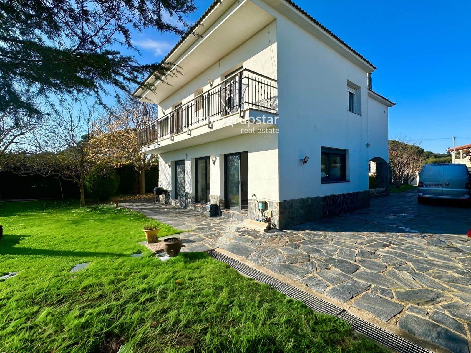 7 bedroom Villa for sale in Calonge i Sant Antoni with pool - € 569,000 (Ref: 9041655)