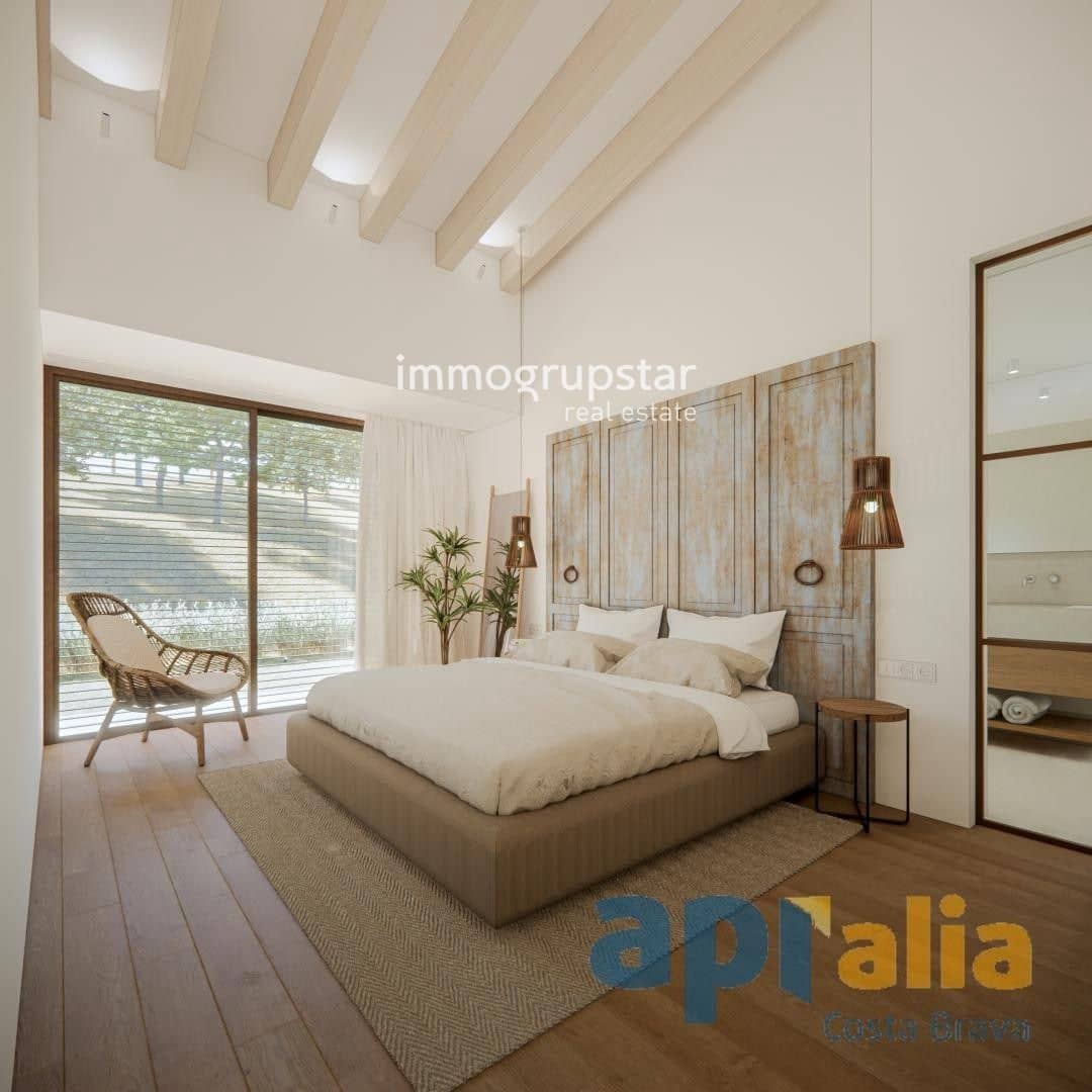 4 makuuhuone Huvila myytävänä paikassa Calonge i Sant Antoni mukana uima-altaan 
autotalli - 1 380 000 € (Ref: 9046434)