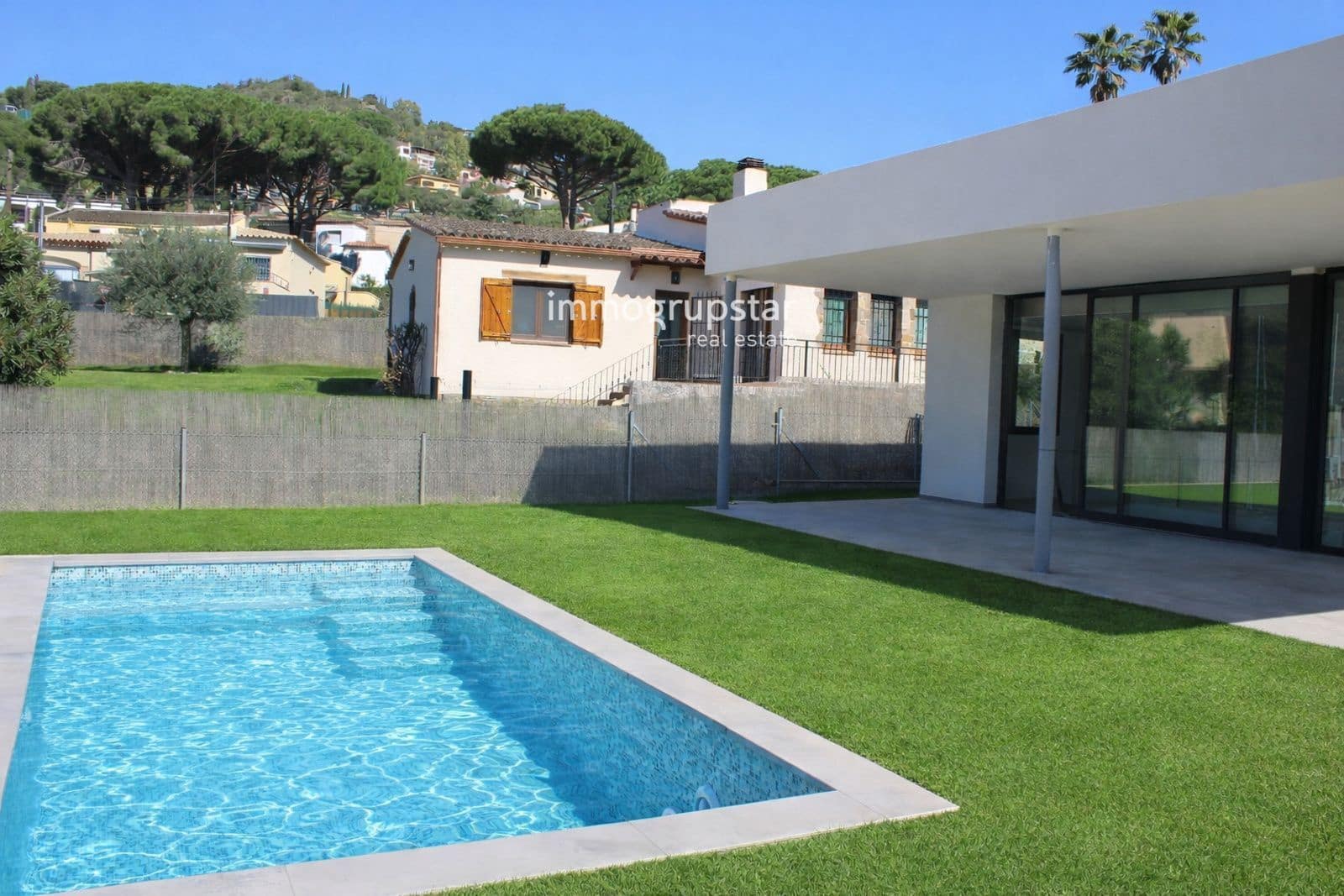Chalet de 3 habitaciones en Calonge i Sant Antoni en venta con piscina garaje - 950.000 € (Ref: 9050496)