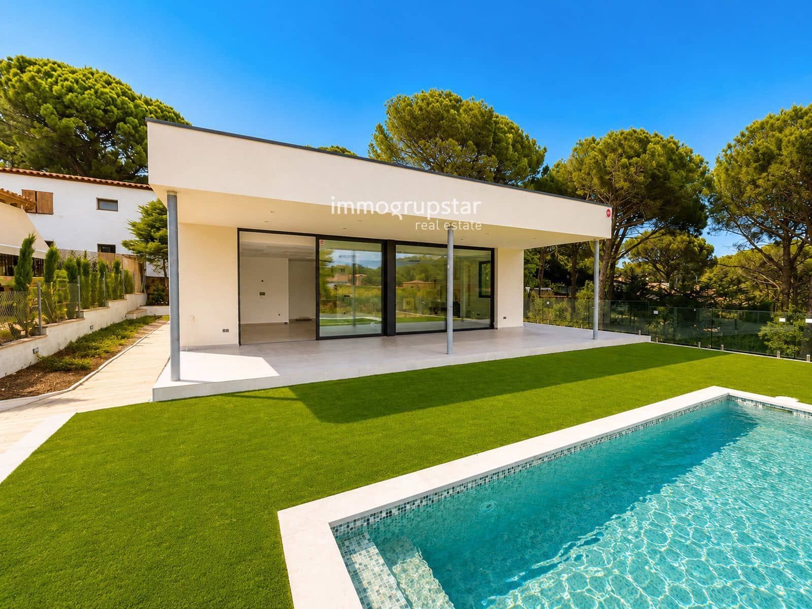 Chalet de 3 habitaciones en Calonge i Sant Antoni en venta con piscina garaje - 950.000 € (Ref: 9050496)