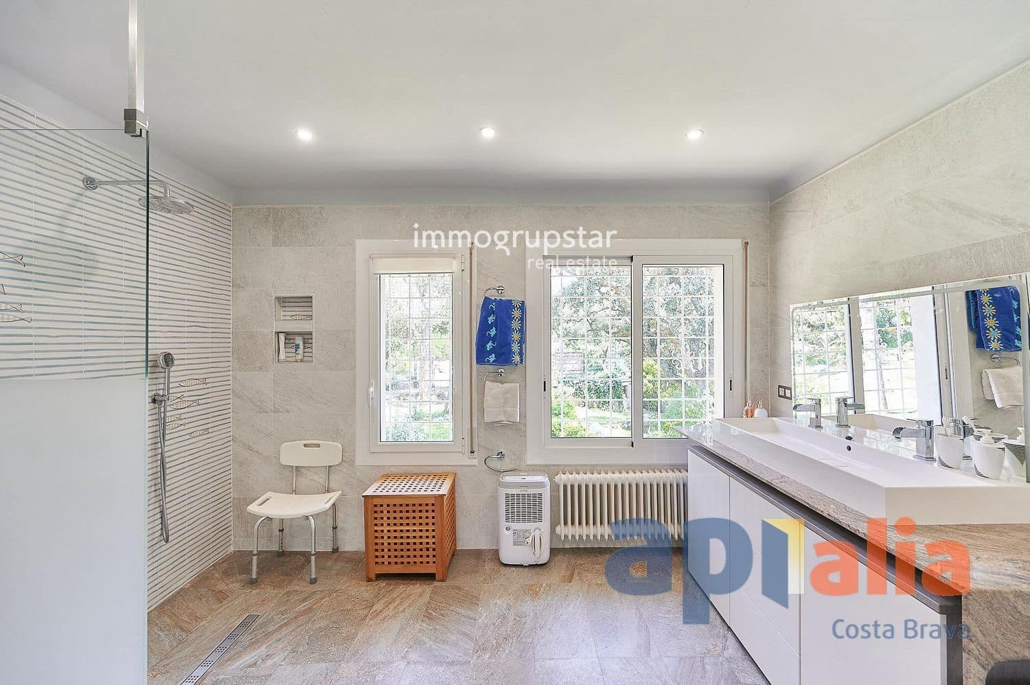 3 soverom Villa til salgs i Santa Cristina d'Aro med svømmebasseng garasje - € 559 000 (Ref: 9051709)