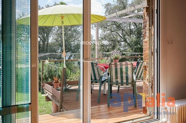 3 soverom Villa til salgs i Santa Cristina d'Aro med svømmebasseng garasje - € 559 000 (Ref: 9051709)