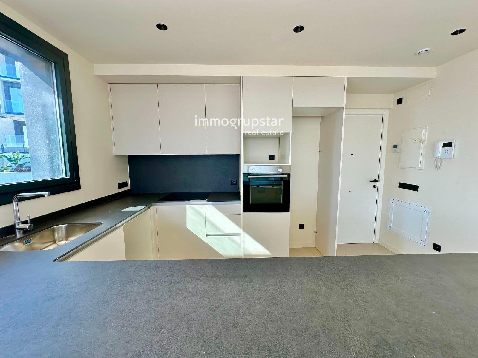 3 sypialnia Mieszkanie na sprzedaż w Platja d'Aro z basenem - 595 000 € (Ref: 9051839)