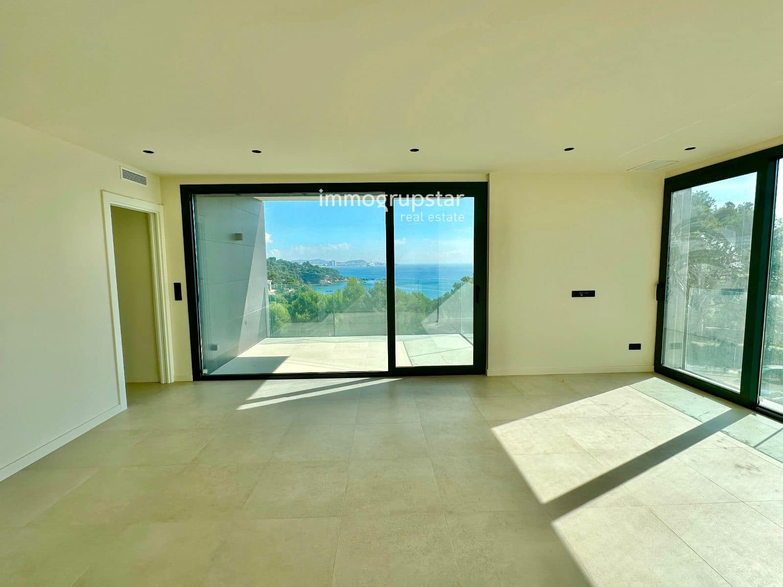 3 sypialnia Mieszkanie na sprzedaż w Platja d'Aro z basenem - 595 000 € (Ref: 9051839)