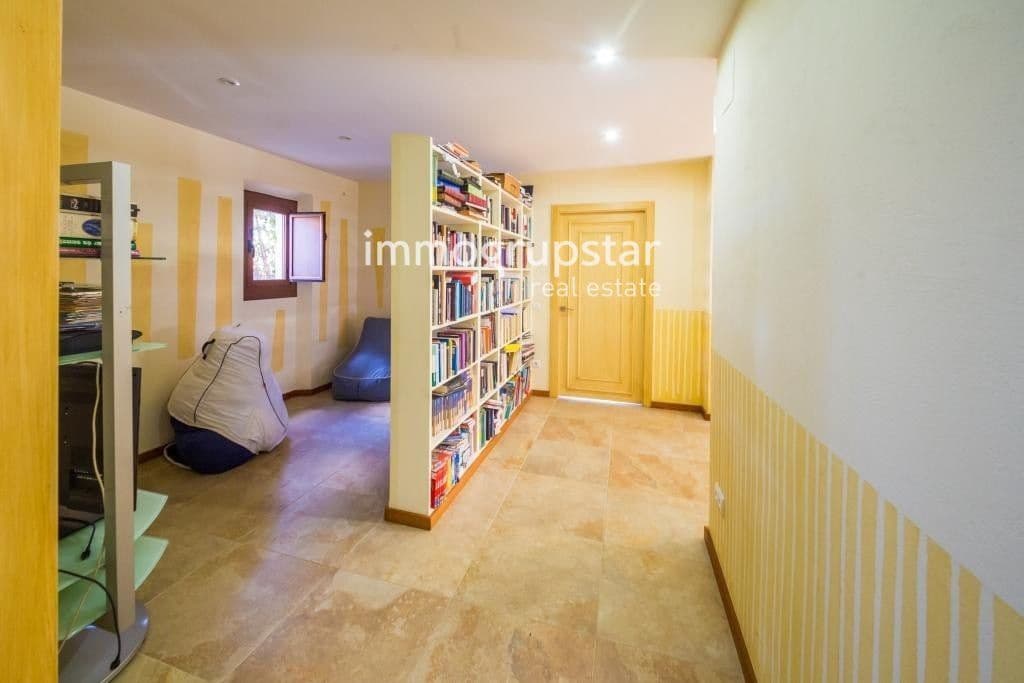 5 slaapkamer Villa te koop in Mont-ras met zwembad garage - € 1.180.000 (Ref: 9051840)