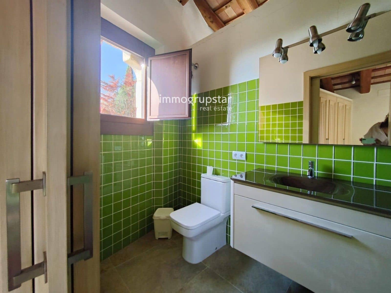 5 slaapkamer Villa te koop in Mont-ras met zwembad garage - € 1.180.000 (Ref: 9051840)