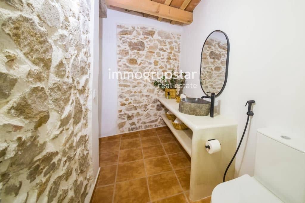 5 makuuhuone Huvila myytävänä paikassa Sant Antoni de Calonge mukana 
autotalli - 775 000 € (Ref: 9051841)