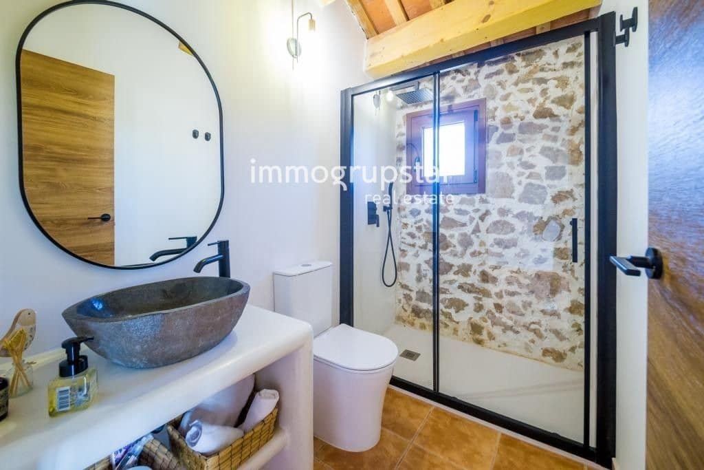 5 makuuhuone Huvila myytävänä paikassa Sant Antoni de Calonge mukana 
autotalli - 775 000 € (Ref: 9051841)