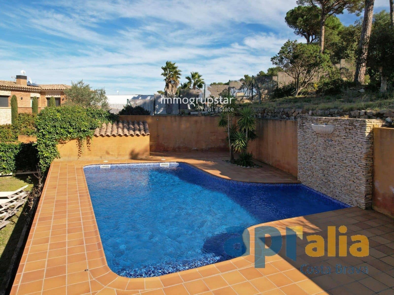 6 bedroom Villa for sale in Sant Antoni de Calonge with pool garage - € 945,000 (Ref: 9051842)