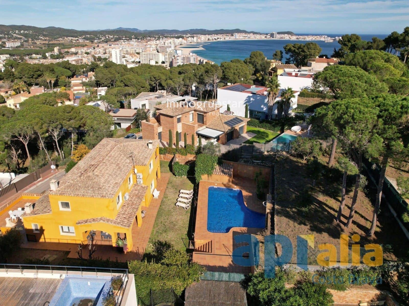 6 bedroom Villa for sale in Sant Antoni de Calonge with pool garage - € 945,000 (Ref: 9051842)