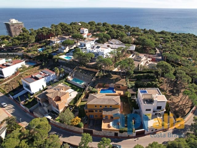 6 bedroom Villa for sale in Sant Antoni de Calonge, Calonge i Sant Antoni with pool garage - € 945,000 (Ref: 9051842)