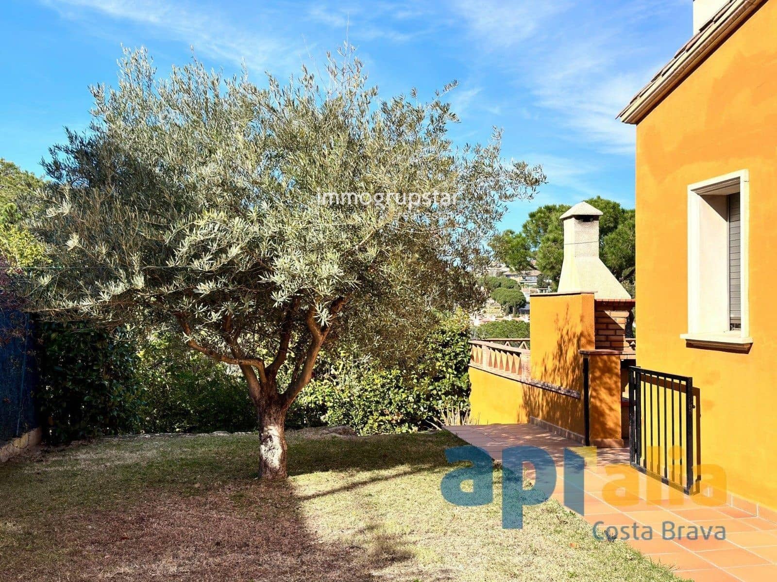6 bedroom Villa for sale in Sant Antoni de Calonge with pool garage - € 945,000 (Ref: 9051842)