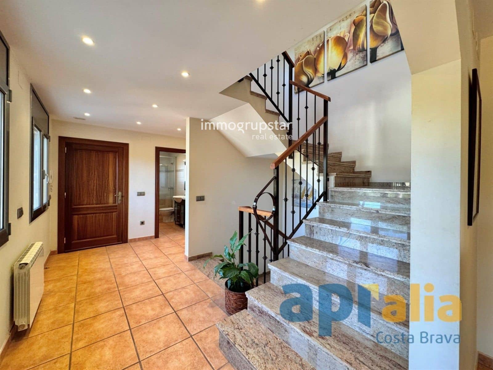 6 bedroom Villa for sale in Sant Antoni de Calonge with pool garage - € 945,000 (Ref: 9051842)