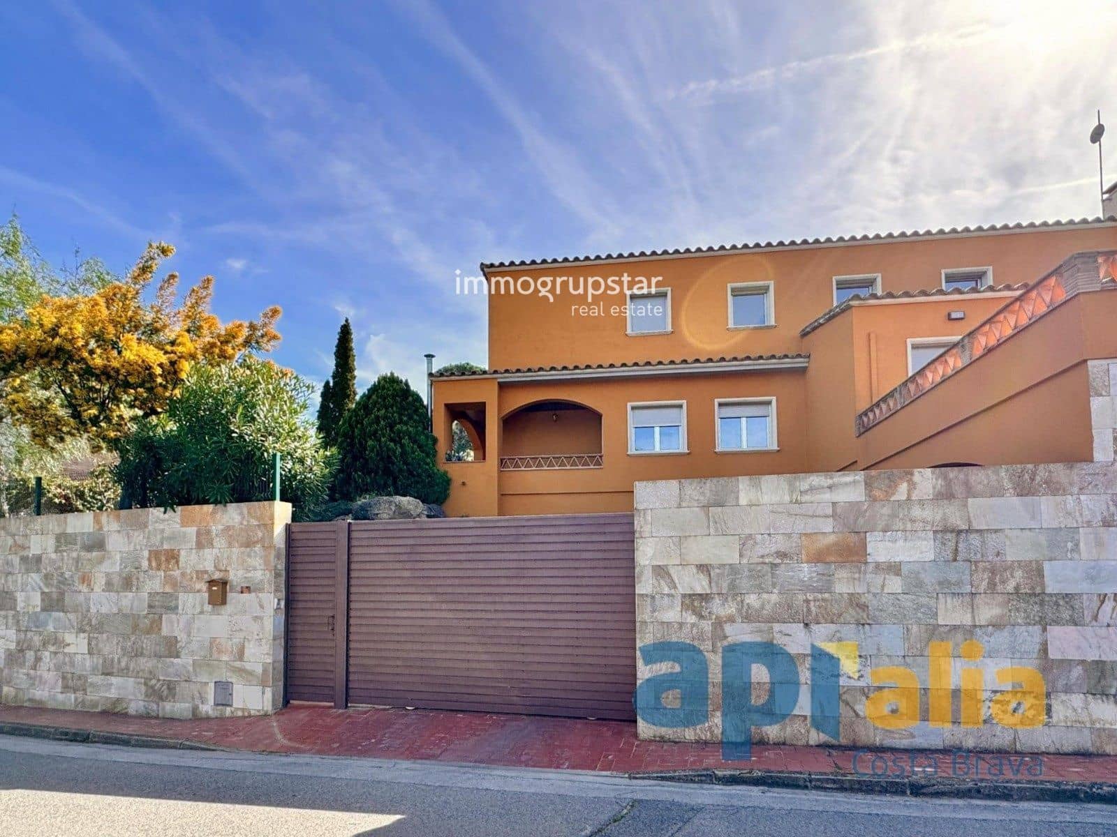 6 bedroom Villa for sale in Sant Antoni de Calonge with pool garage - € 945,000 (Ref: 9051842)