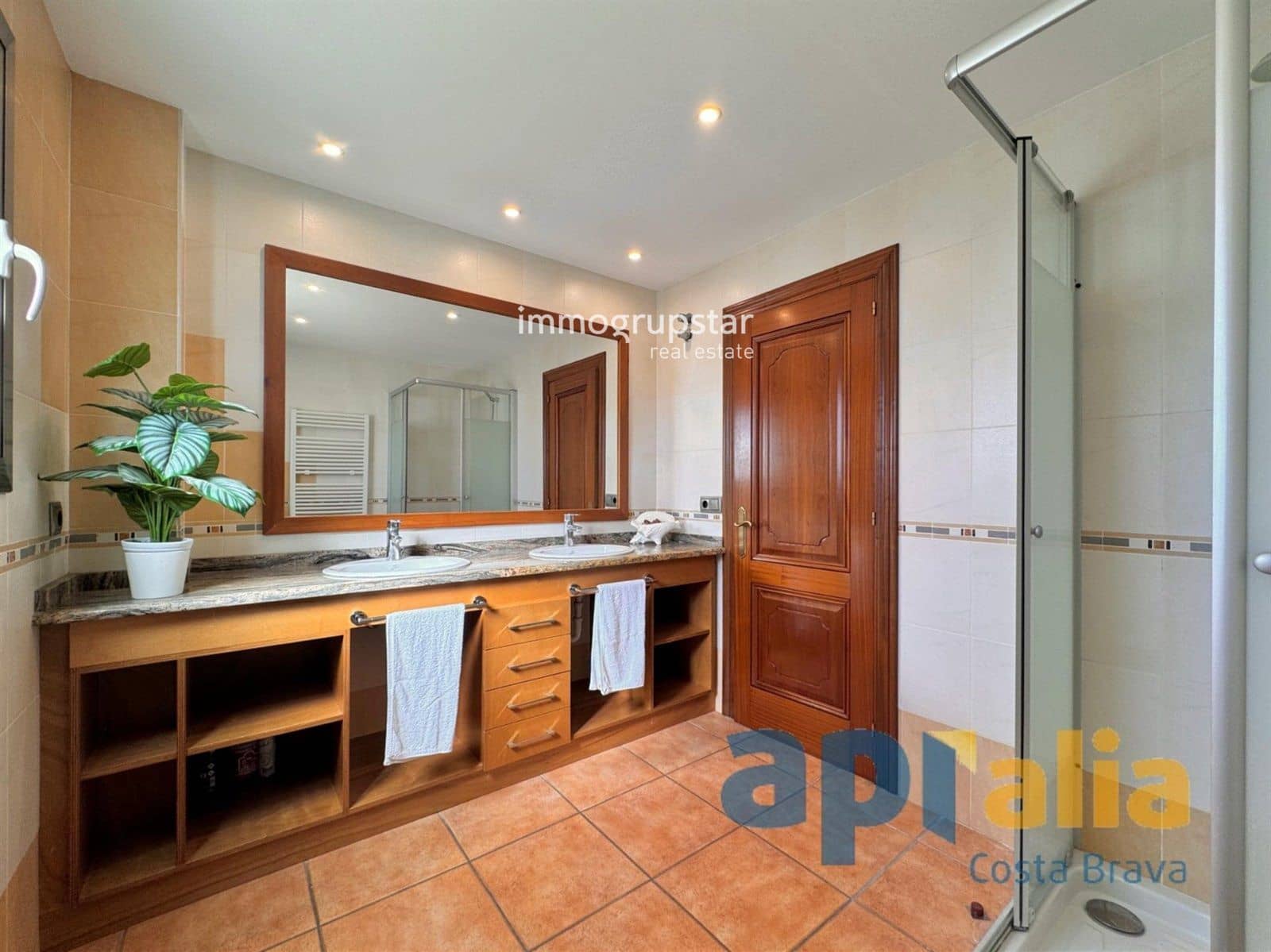 6 bedroom Villa for sale in Sant Antoni de Calonge with pool garage - € 945,000 (Ref: 9051842)