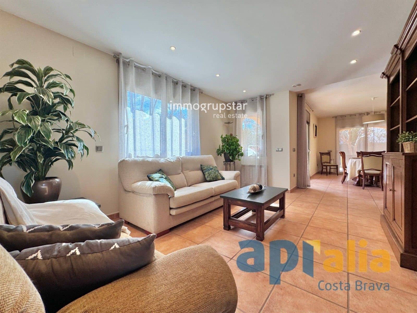 6 bedroom Villa for sale in Sant Antoni de Calonge with pool garage - € 945,000 (Ref: 9051842)