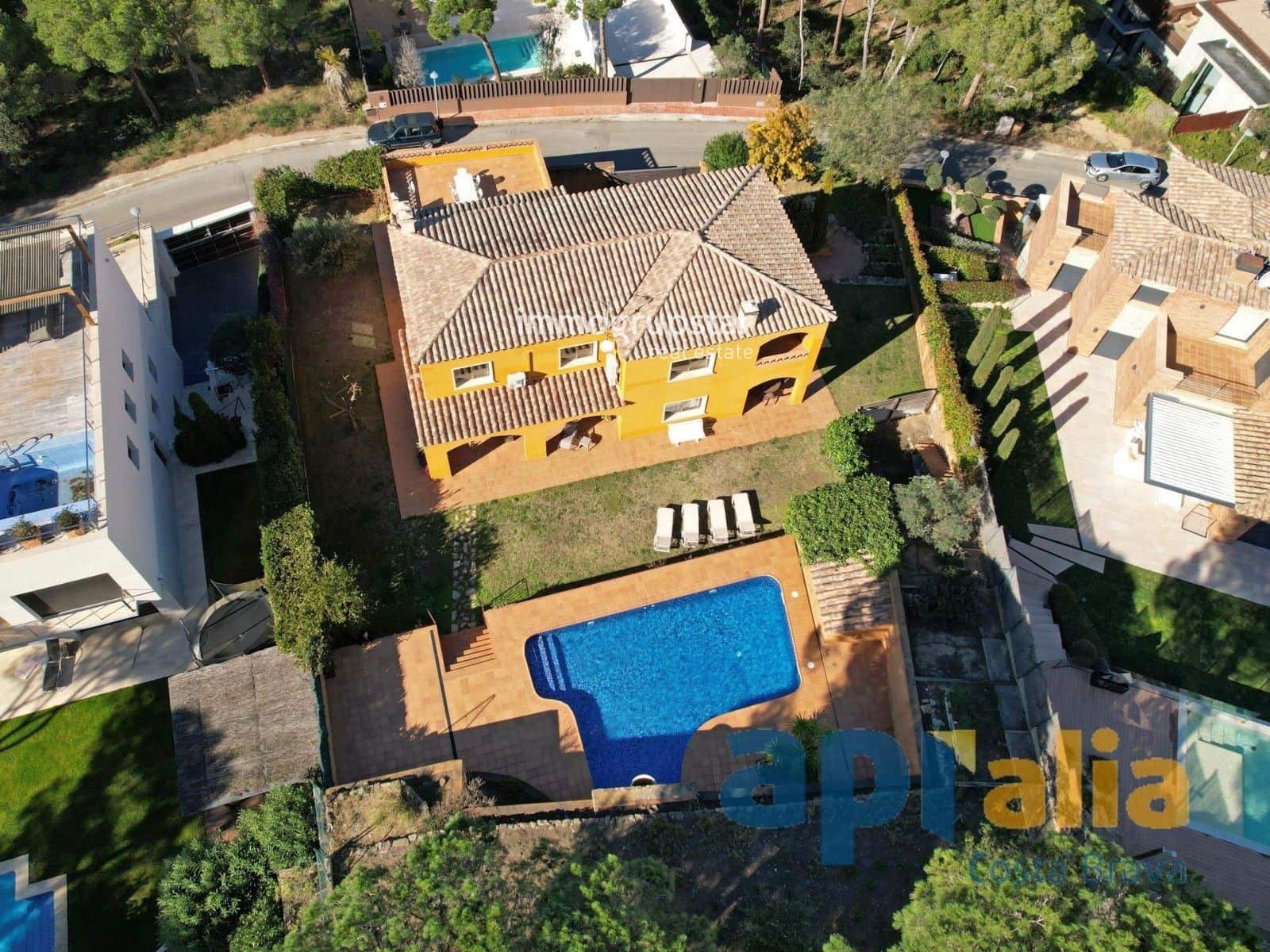 6 bedroom Villa for sale in Sant Antoni de Calonge with pool garage - € 945,000 (Ref: 9051842)