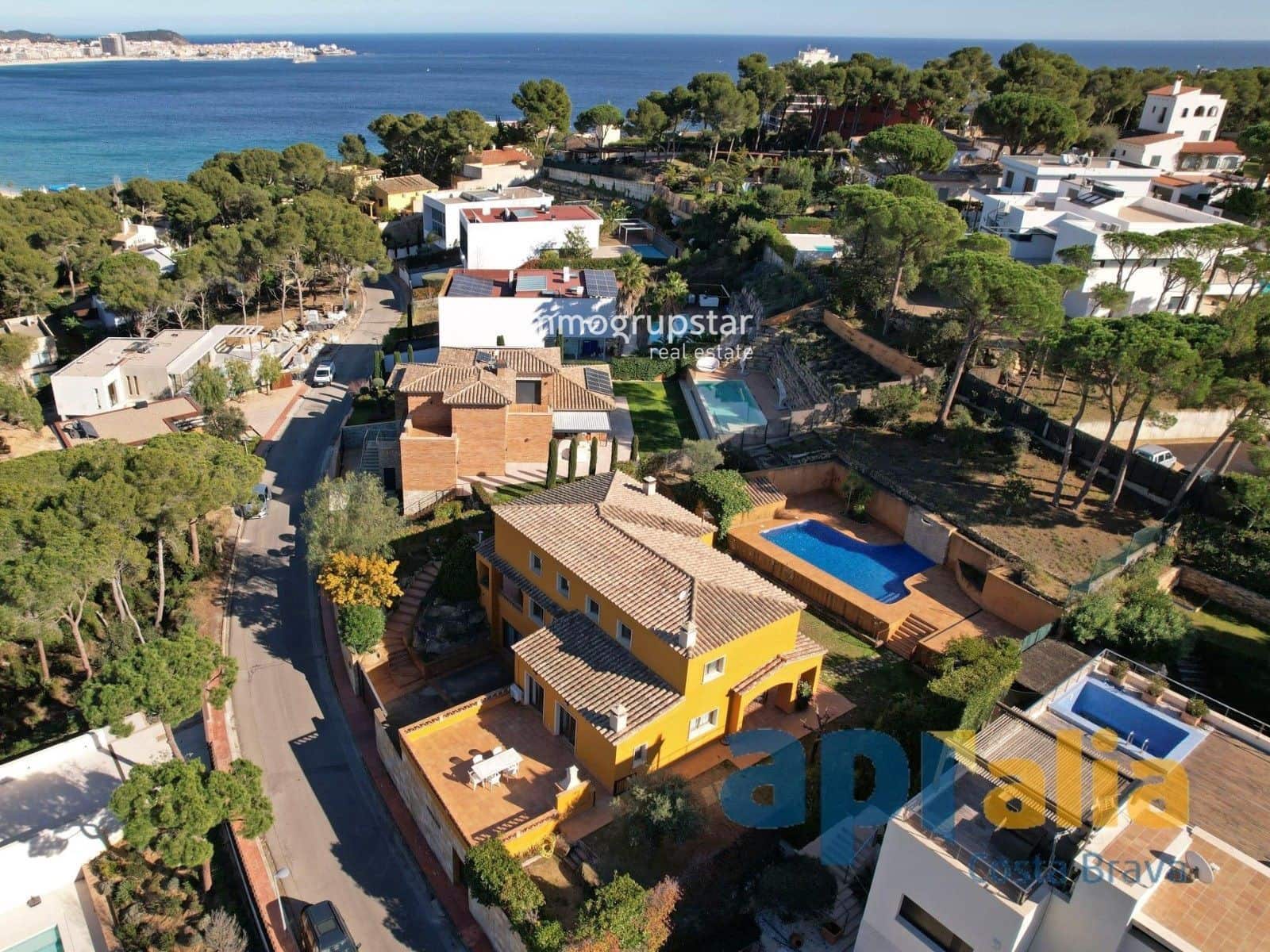 6 bedroom Villa for sale in Sant Antoni de Calonge with pool garage - € 945,000 (Ref: 9051842)