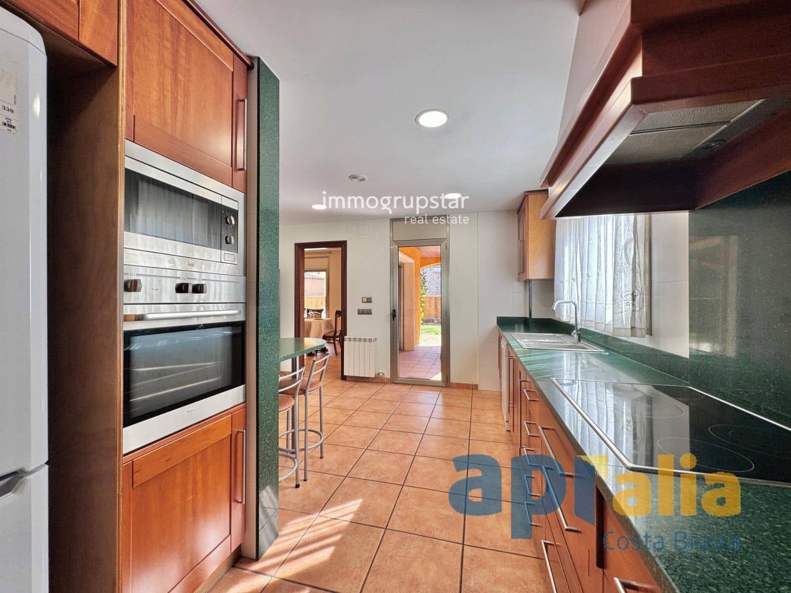 6 bedroom Villa for sale in Sant Antoni de Calonge with pool garage - € 945,000 (Ref: 9051842)