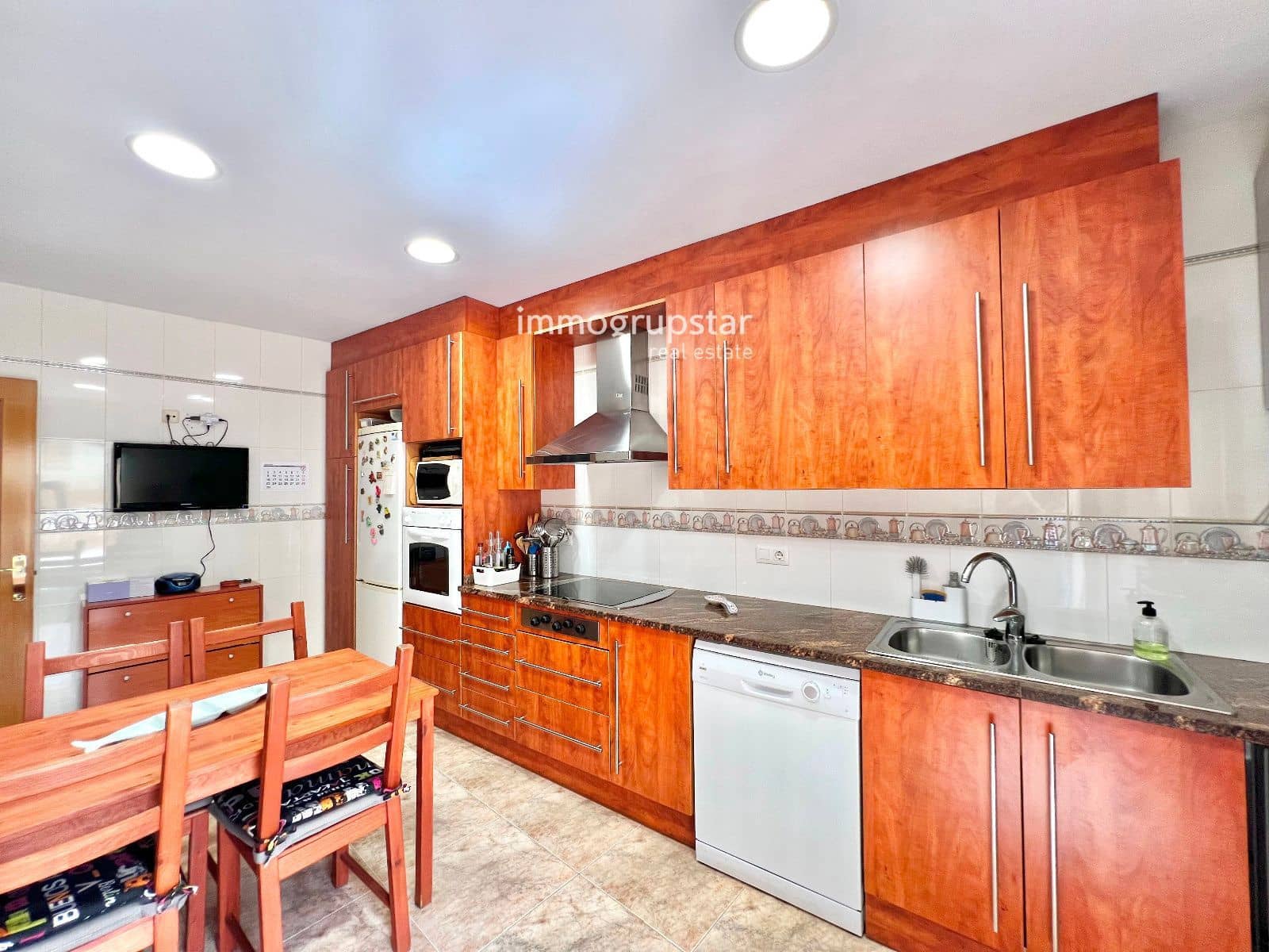 4 bedroom Villa for sale in Palamos with garage - € 790,000 (Ref: 9051843)