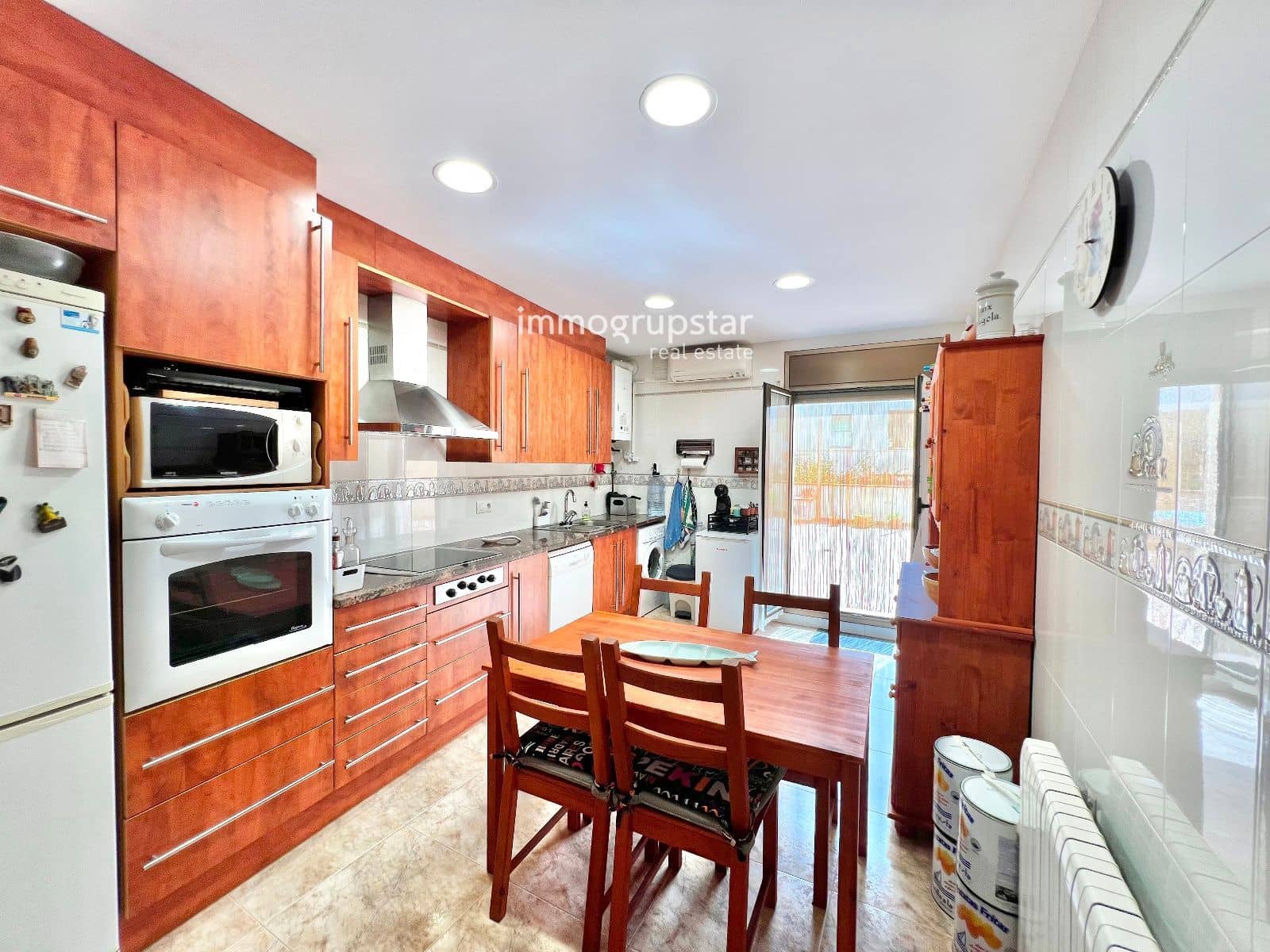 4 bedroom Villa for sale in Palamos with garage - € 790,000 (Ref: 9051843)