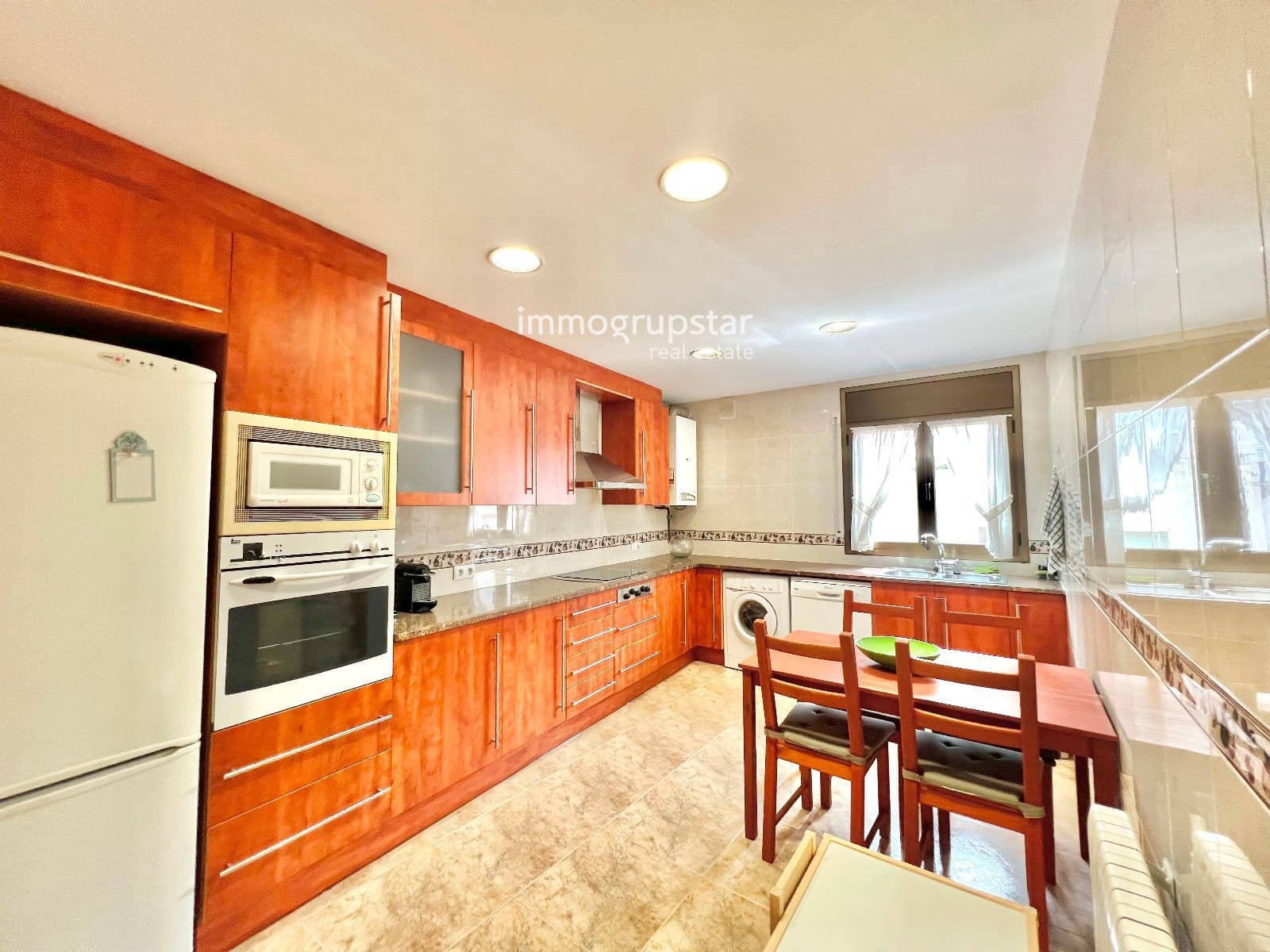 4 bedroom Villa for sale in Palamos with garage - € 790,000 (Ref: 9051843)