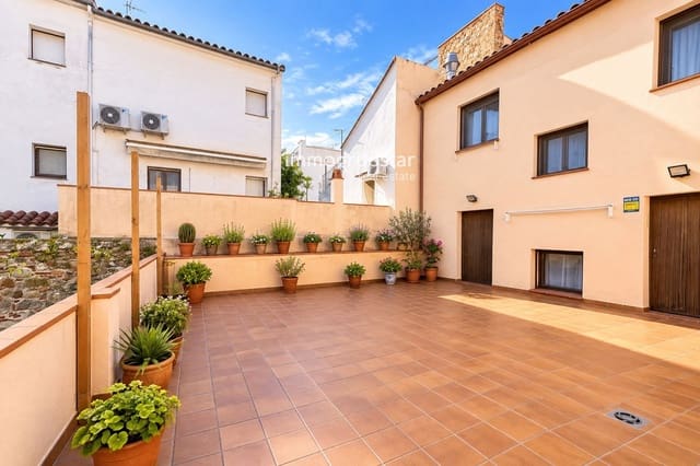 4 Zimmer Villa zu verkaufen in Palamós mit Garage - 740.000 € (Ref: 9051843)