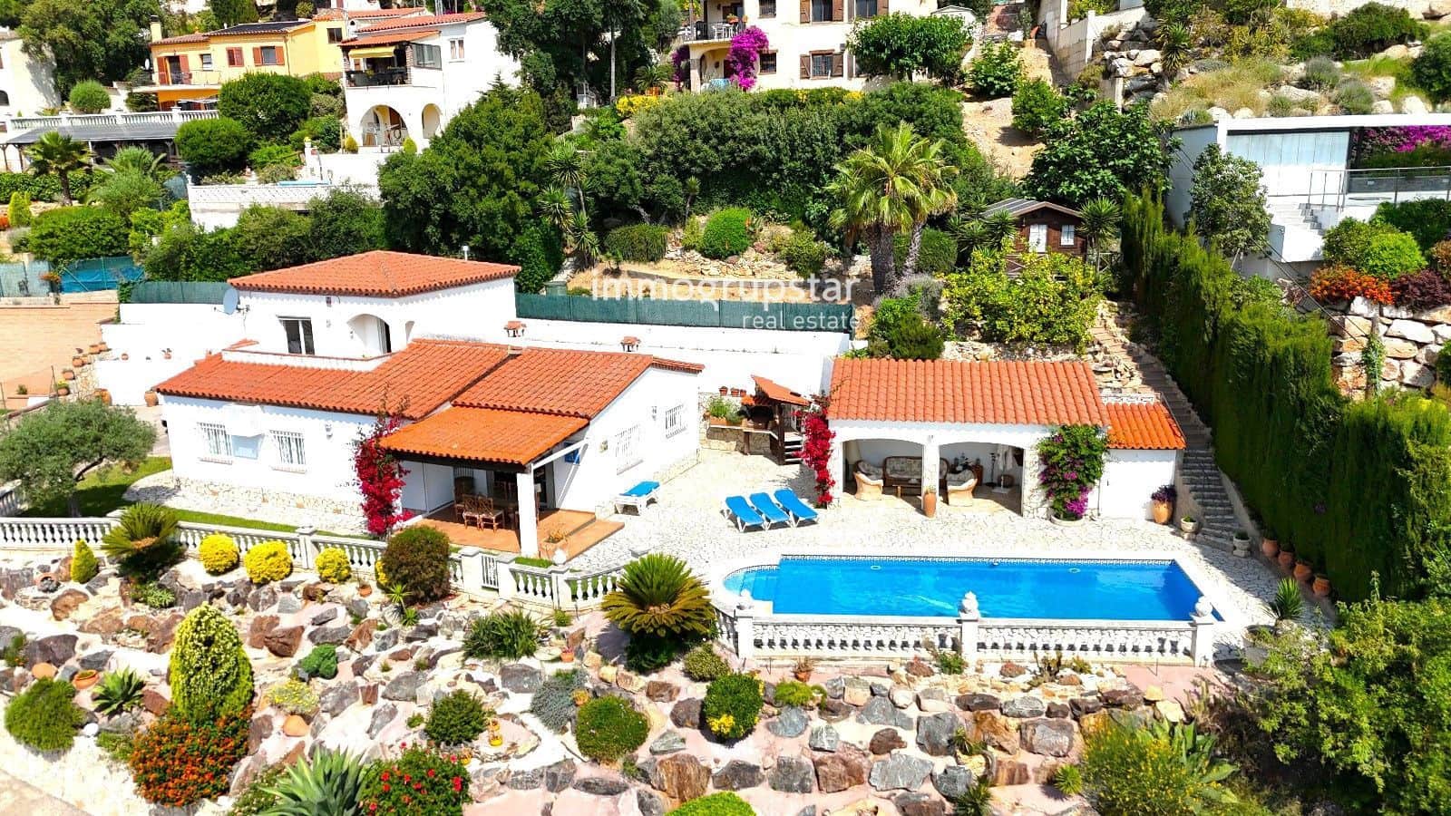 4 soveværelse Villa til salg i Calonge i Sant Antoni med swimmingpool garage - € 745.000 (Ref: 9051844)