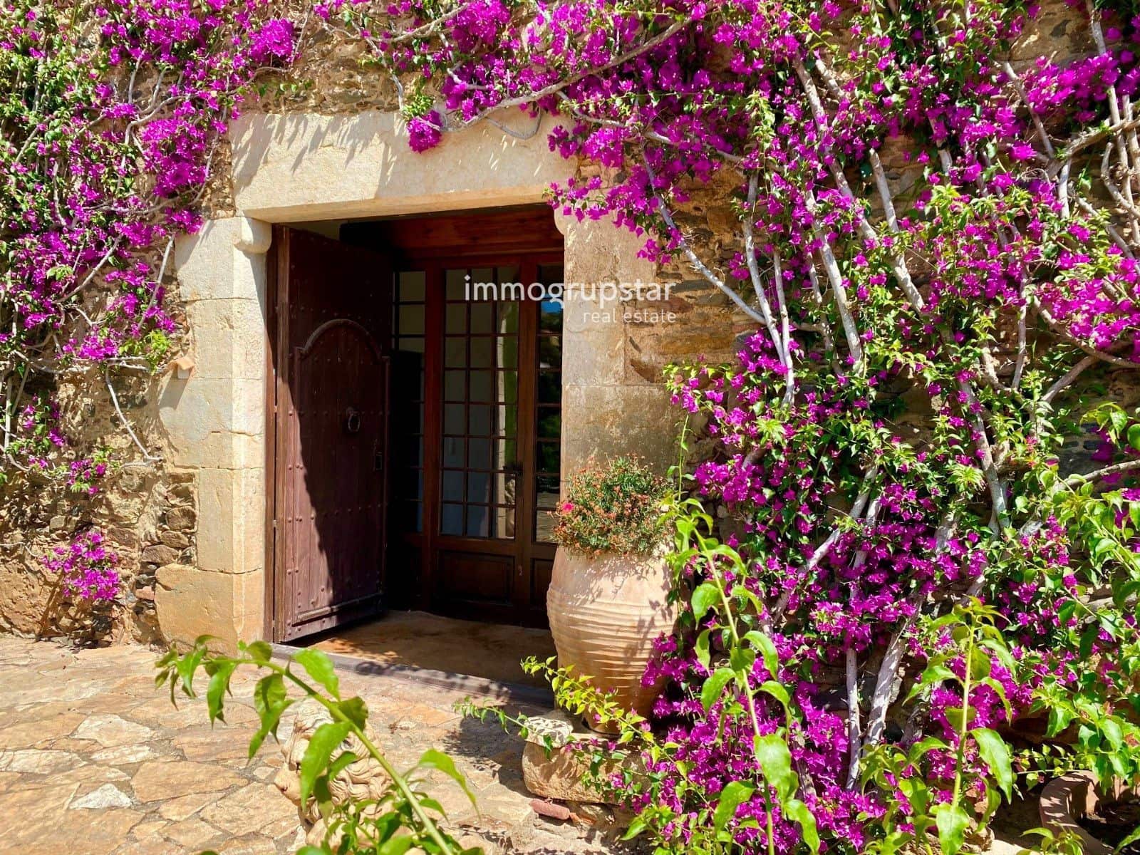 7 soveværelse Villa til salg i Vall-llobrega med swimmingpool garage - € 2.500.000 (Ref: 9057139)